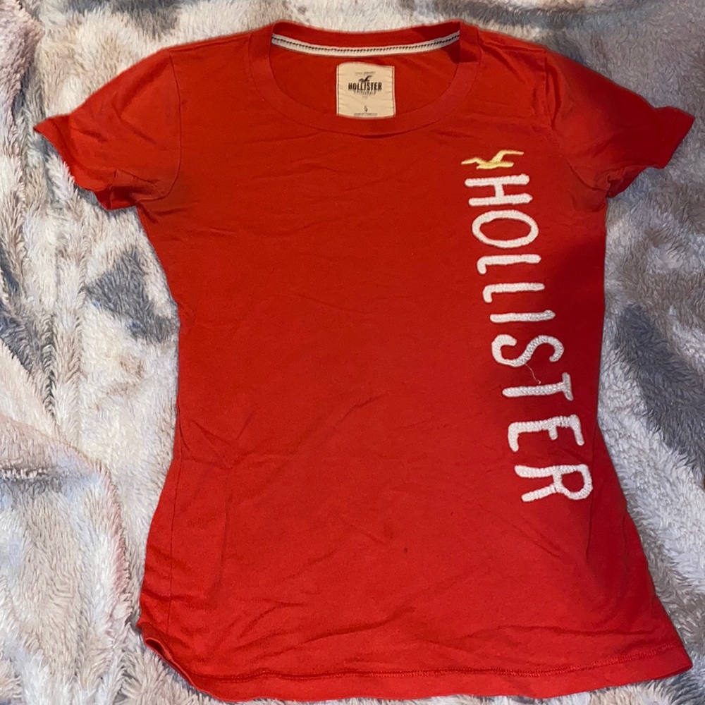 Holister tee. Size :S